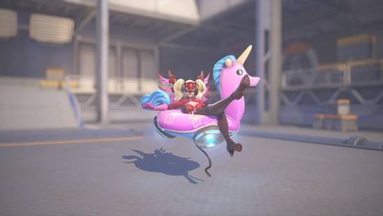 《守望先锋》P5天使联动皮肤展示：紧身皮衣超还原